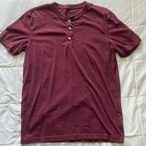 Maroon American Eagle shirt